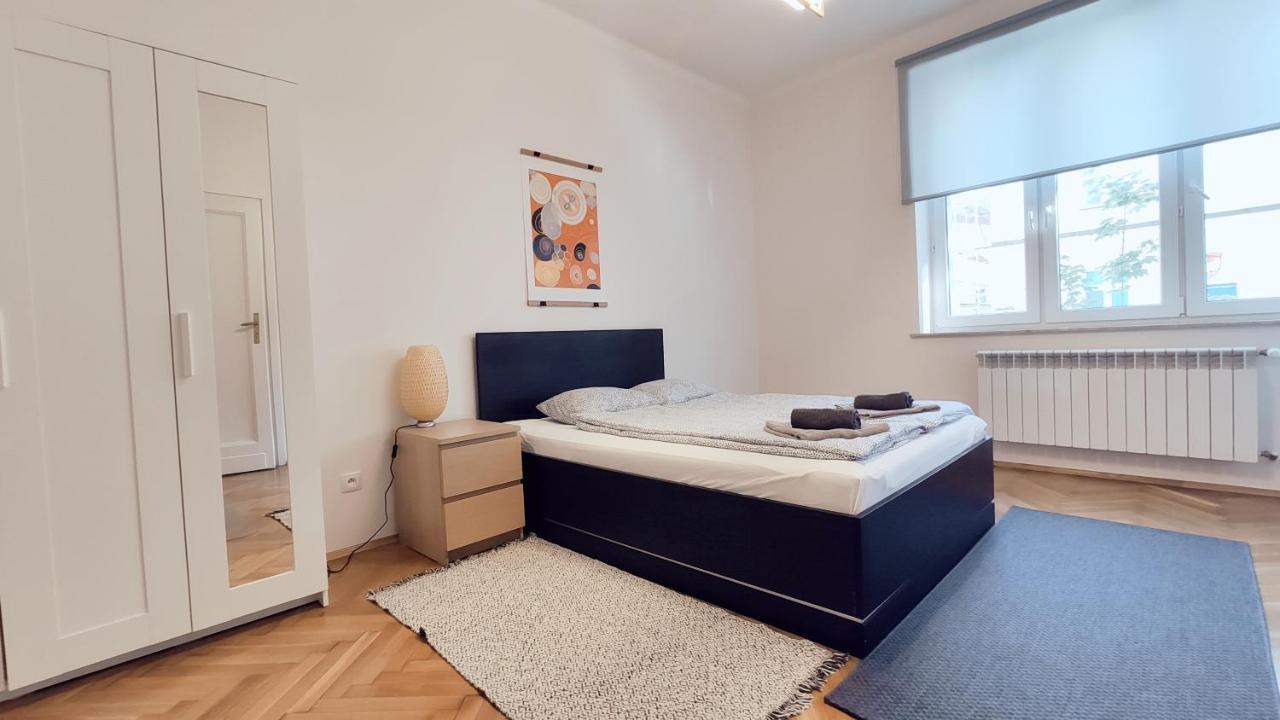 Barska 21 by Homeprime Kraków Exteriör bild